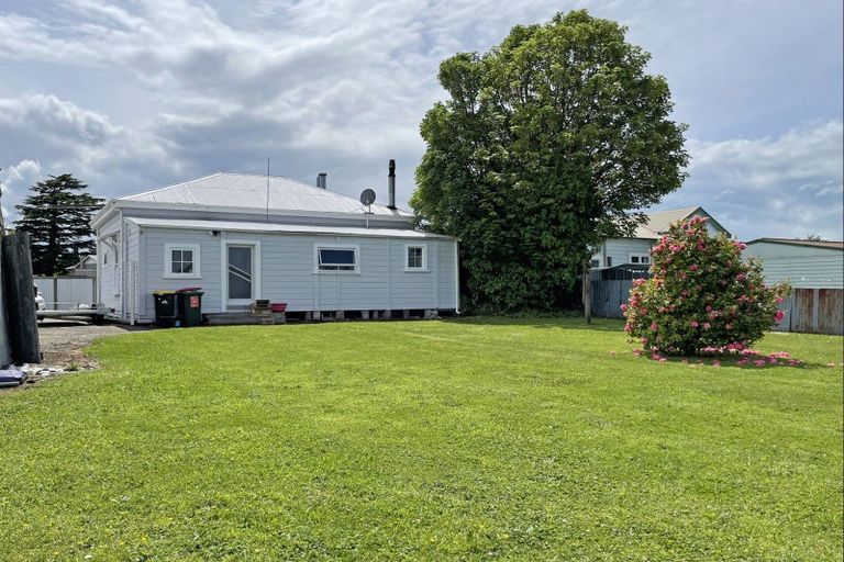 Photo of property in 8 Denmark Street, Dannevirke, 4930