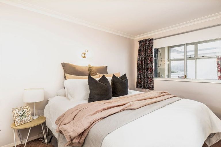 Photo of property in 1/29 Waikawa Road, Picton, 7220