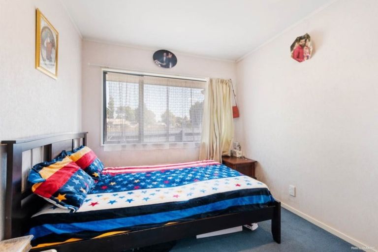 Photo of property in 111 Kindergarten Drive, Conifer Grove, Takanini, 2112