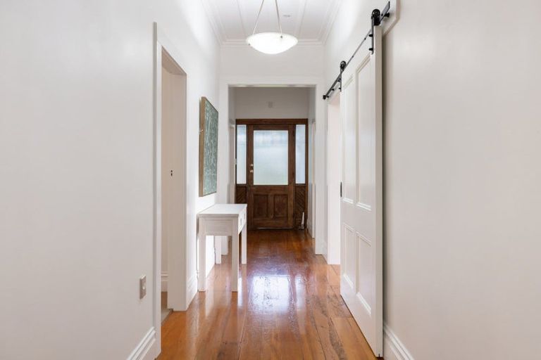 Photo of property in 375 Kaitemako Road, Welcome Bay, Tauranga, 3175