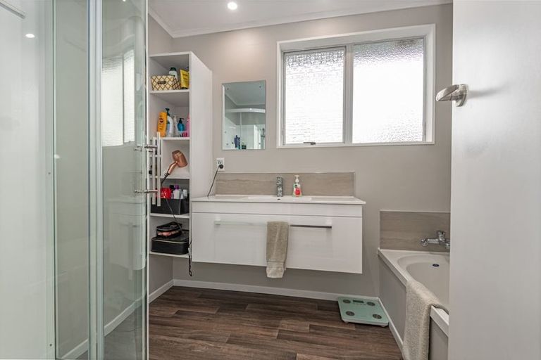 Photo of property in 86 Fairs Road, Milson, Palmerston North, 4414