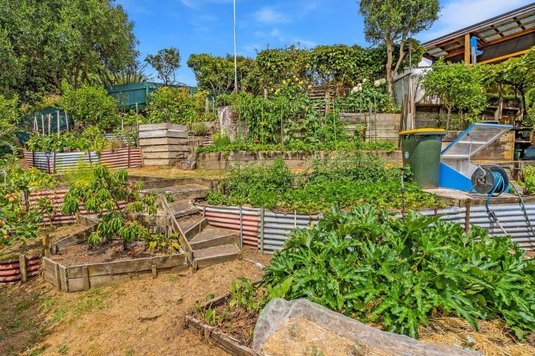 Photo of property in 25 Tennis Court Road, Raumati South, Paraparaumu, 5032