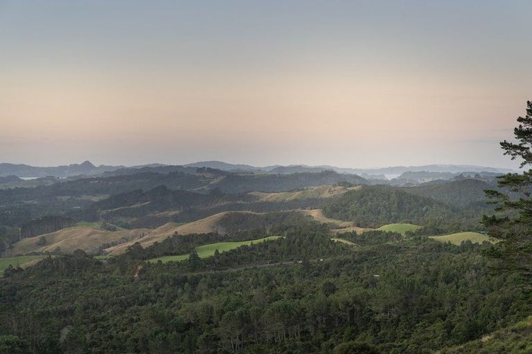 Photo of property in 50b Paul Road, Whenuakite, Whitianga, 3591