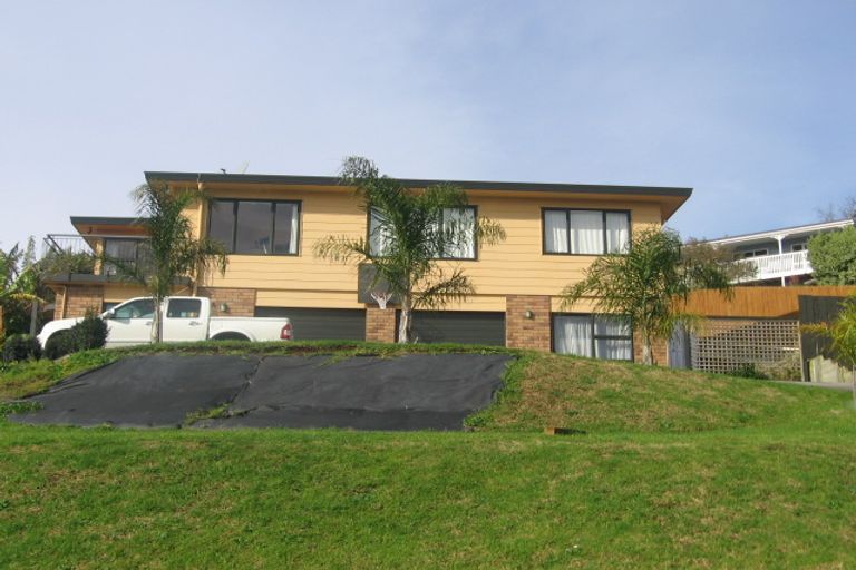 Photo of property in 48 Barberton Terrace, Red Hill, Papakura, 2110