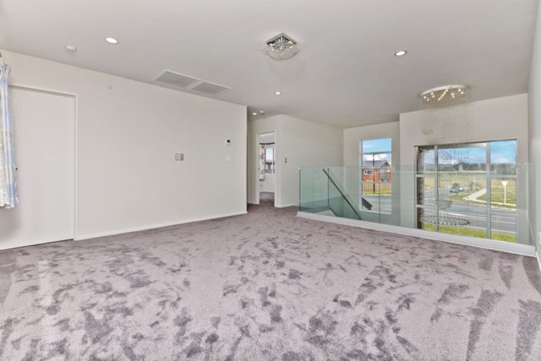 Photo of property in 208 Wainui Road, Silverdale, 0932