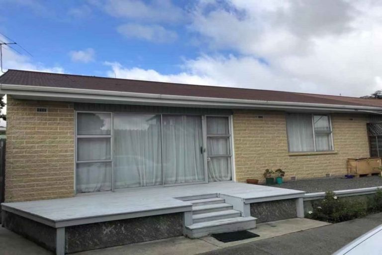 Photo of property in 2/5 Archdall Place, Avonhead, Christchurch, 8042