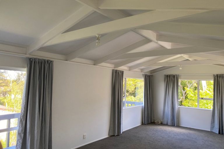 Photo of property in 2/42 Manuka Road, Glenfield, Auckland, 0629