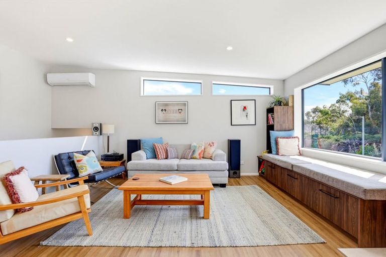 Photo of property in 13 Matuku Lane, Heathcote Valley, Christchurch, 8022