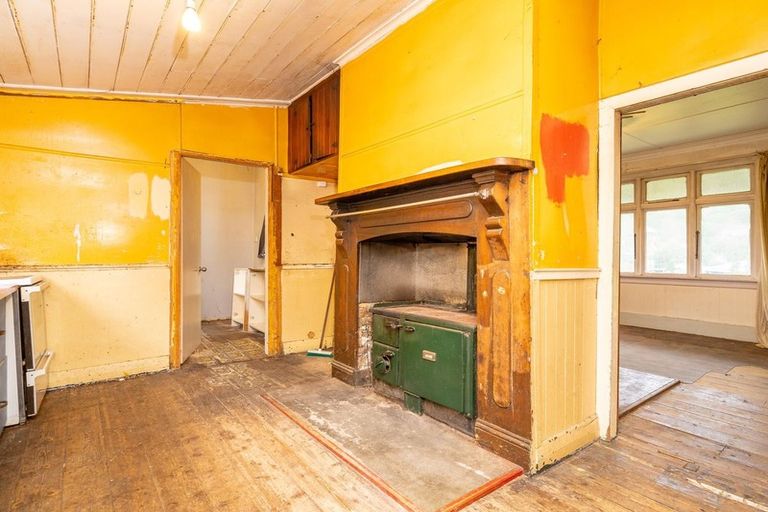 Photo of property in 4 Harbour Terrace, Careys Bay, Port Chalmers, 9023