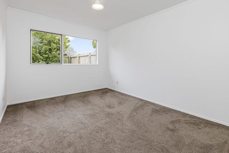 Photo of property in 2/21 Harper Street, Papakura, 2110