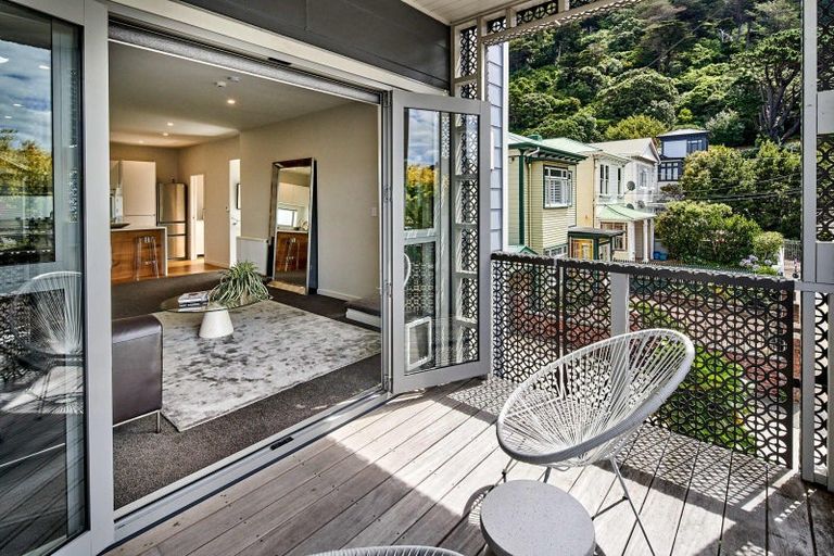 Photo of property in 3d Park Street, Thorndon, Wellington, 6011