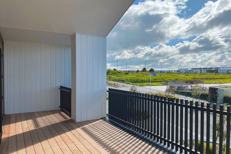 Photo of property in 7 Percy Neils Road, Hobsonville, Auckland, 0616