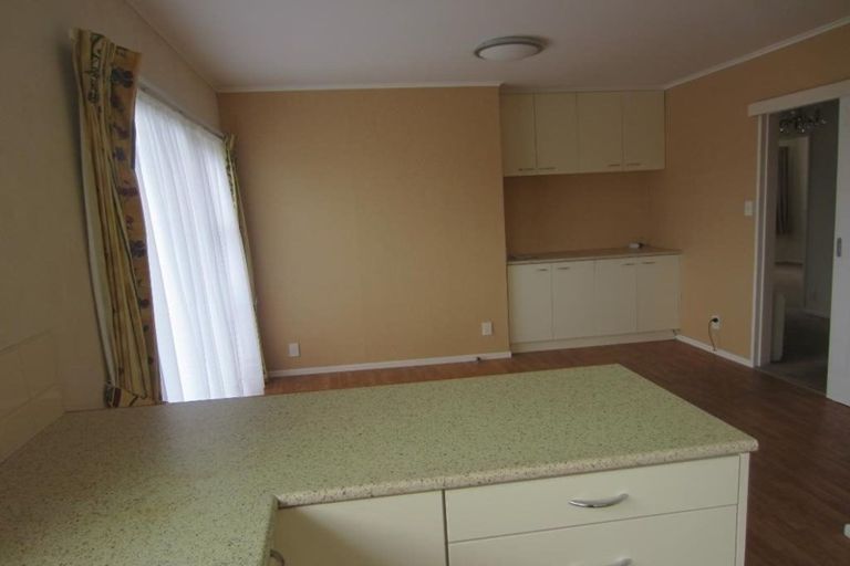 Photo of property in 3 Saint Hildas Glade, Tawa, Wellington, 5028
