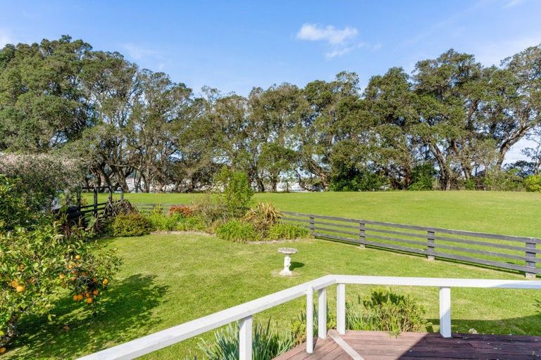 Photo of property in 111 Moana Anu Anu Avenue, Whangamata, 3620