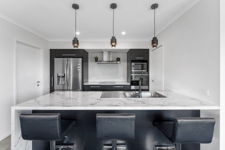 Photo of property in 11 Flagstaff Place, Halswell, Christchurch, 8025