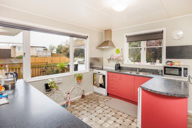 Photo of property in 19 Epsom Road, Hokowhitu, Palmerston North, 4410