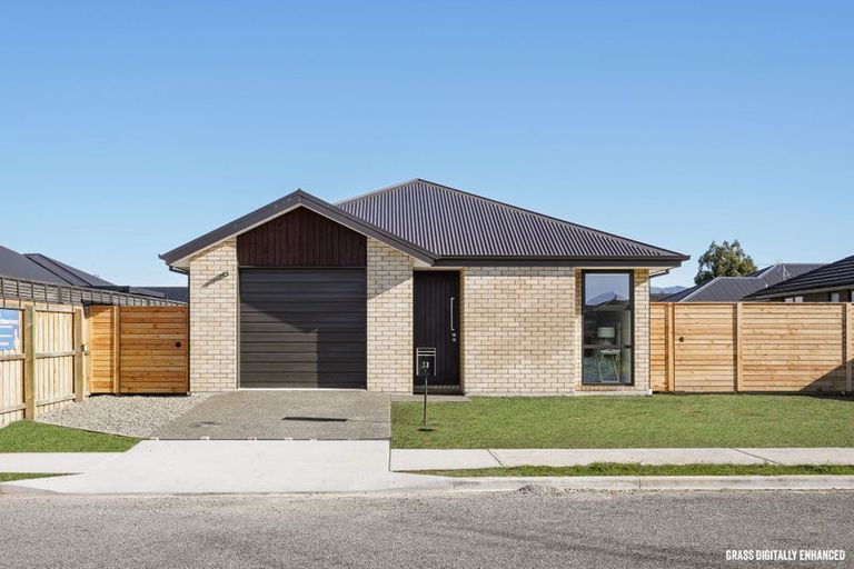 Photo of property in 28 Blakely Street, Amberley, 7410