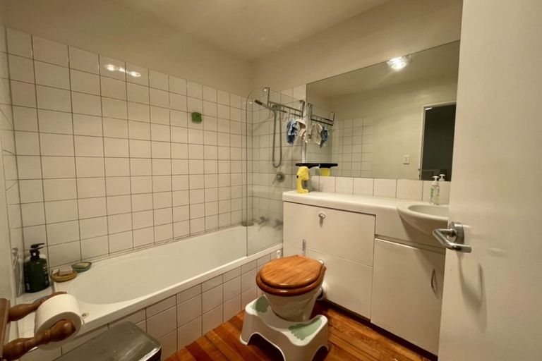 Photo of property in 2/22 Heywood Terrace, Richmond, Christchurch, 8013