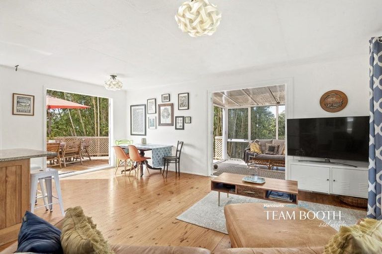 Photo of property in 2/36 Cassino Street, Bayswater, Auckland, 0622