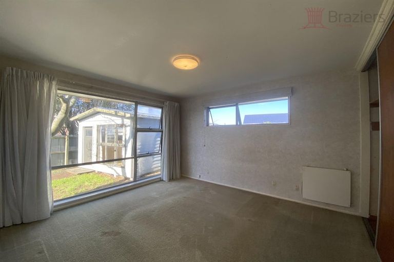 Photo of property in 82 Warren Crescent, Hillmorton, Christchurch, 8025