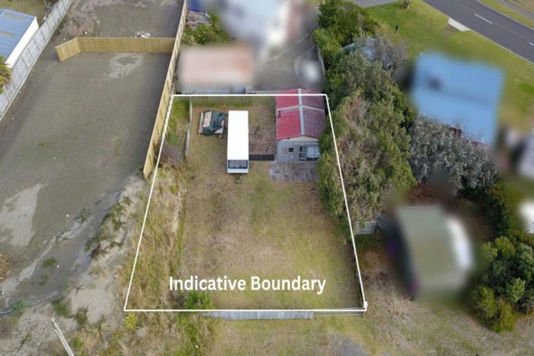 Photo of property in 66 Pratt Avenue, Foxton Beach, Foxton, 4815