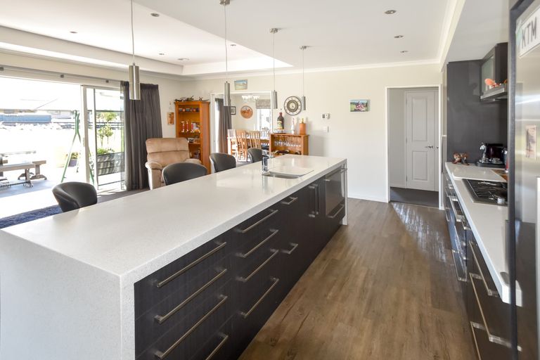 Photo of property in 4 The Drive, Twizel, 7999