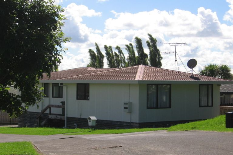 Photo of property in 1/46 Starforth Place, Henderson, Auckland, 0612