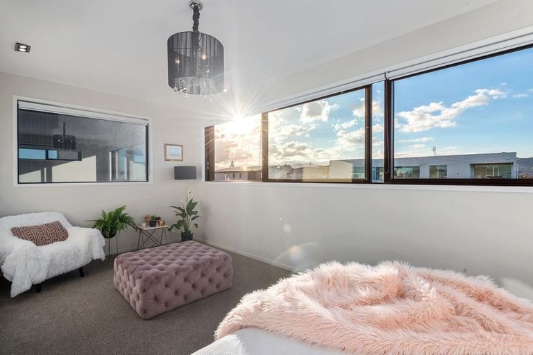 Photo of property in 6 Taiawa Place, Omaha, 0986