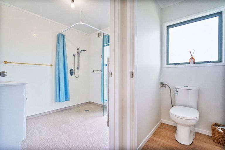 Photo of property in 13 Tairua Heights, Tairua, 3508