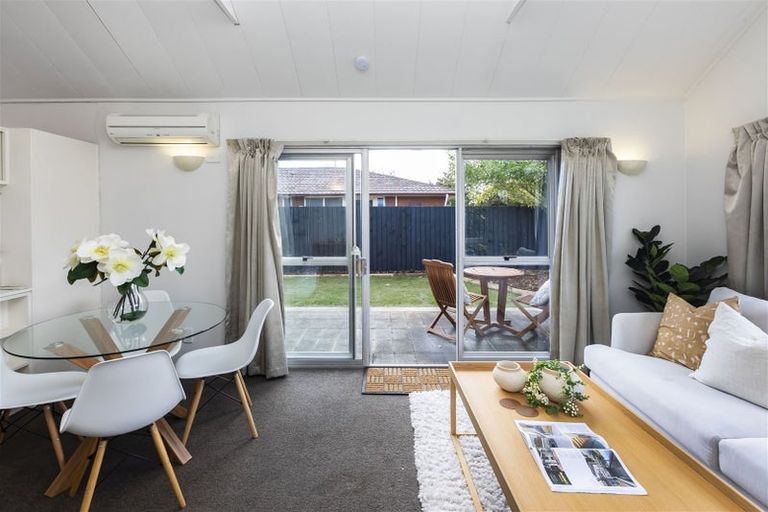 Photo of property in 2/23 Bretts Road, St Albans, Christchurch, 8052