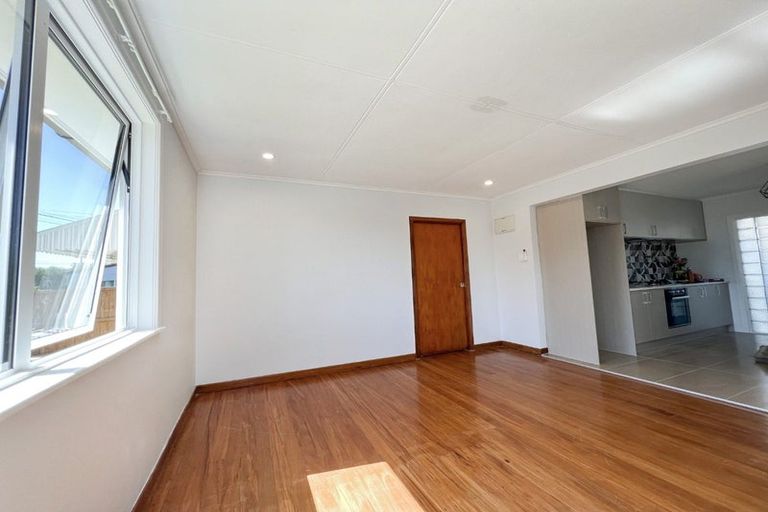 Photo of property in 1/34 Miro Street, New Lynn, Auckland, 0600