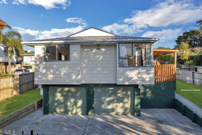 Photo of property in 81a Dundale Avenue, Blockhouse Bay, Auckland, 0600