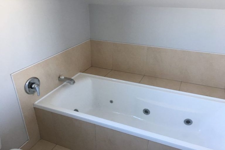 Photo of property in 81a Rattray Street, Riccarton, Christchurch, 8041