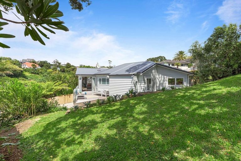 Photo of property in 5 Whale Cove, Stanmore Bay, Whangaparaoa, 0932