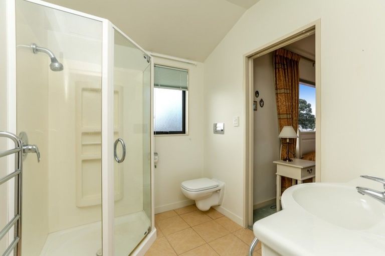 Photo of property in 4/30 Whiteley Street, Moturoa, New Plymouth, 4310