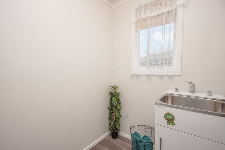 Photo of property in 77 Sunset Road, Mangakakahi, Rotorua, 3015