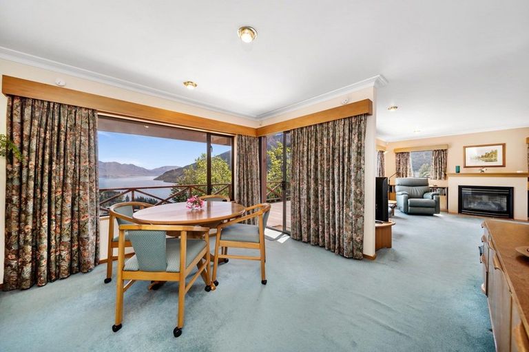 Photo of property in 15 Belfast Terrace, Queenstown, 9300