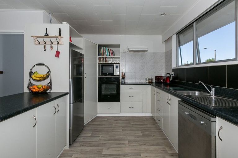 Photo of property in 47 Liverpool Crescent, Tamatea, Napier, 4112