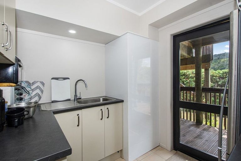 Photo of property in 9 Ngahere Drive, Horahora, Whangarei, 0110