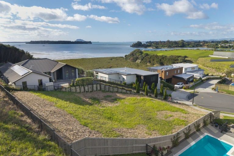 Photo of property in 47 Lakeside Terrace, Omokoroa, 3114