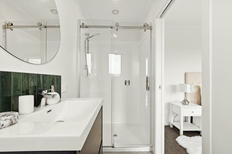 Photo of property in 30a Russell Road, Manurewa, Auckland, 2102