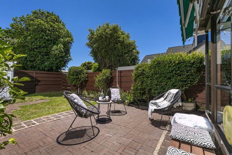 Photo of property in 37 Pine Road, Orewa, 0931