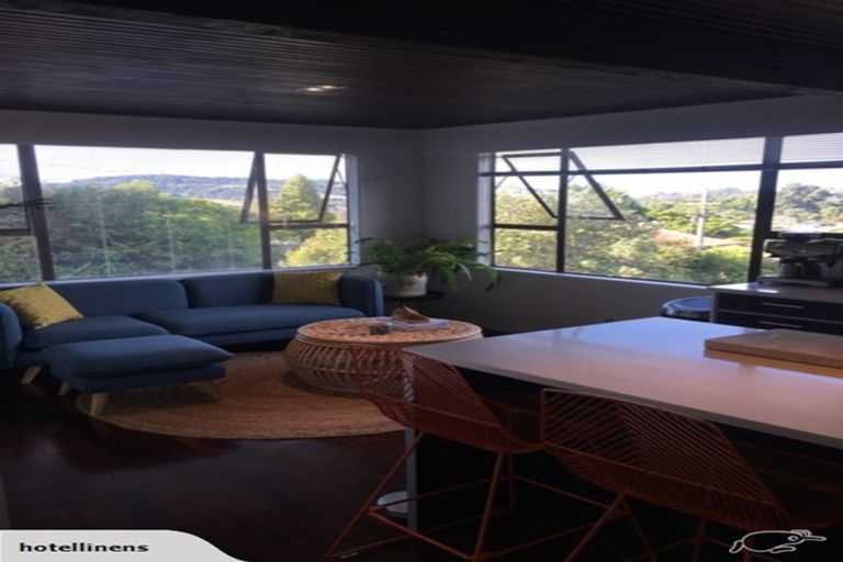 Photo of property in 24 Hillcrest Road, Hatfields Beach, Orewa, 0931