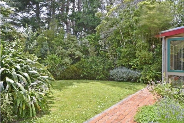Photo of property in 130 Atawhai Road, Fitzherbert, Palmerston North, 4410