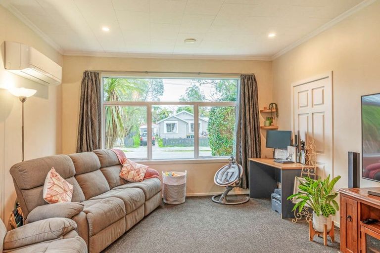 Photo of property in 95 Russell Street, Westport, 7825