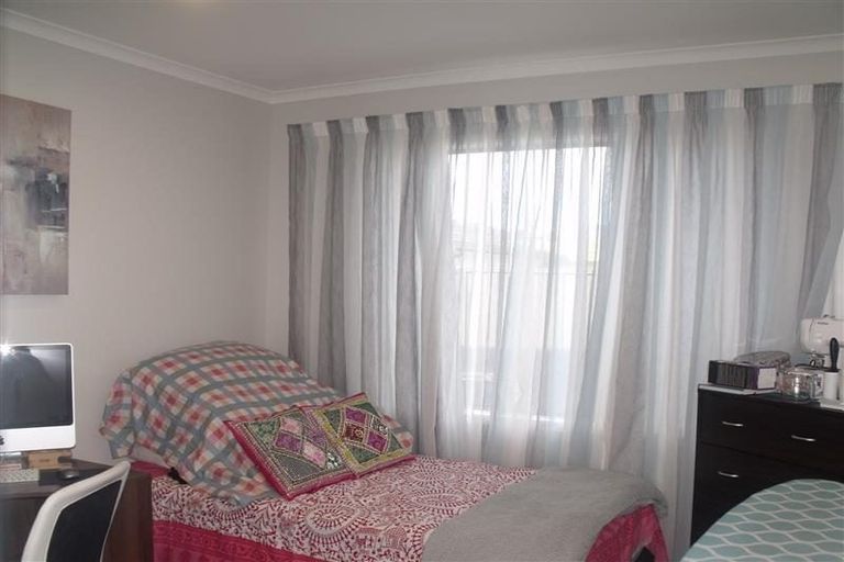 Photo of property in 505b Saint Aubyn Street East, Hastings, 4122