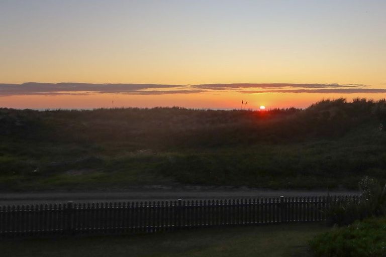 Photo of property in 45 Marine Drive, Te Kopuru, Dargaville, 0371