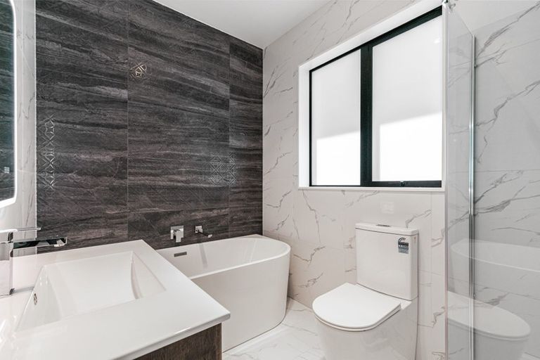 Photo of property in 16 Captain Rings Drive, Papakura, 2110