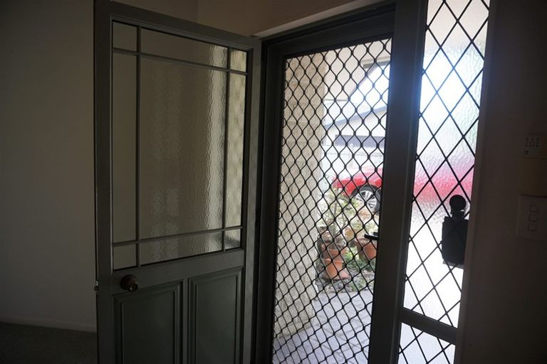 Photo of property in 68 Whiting Crescent, Greenmeadows, Napier, 4112