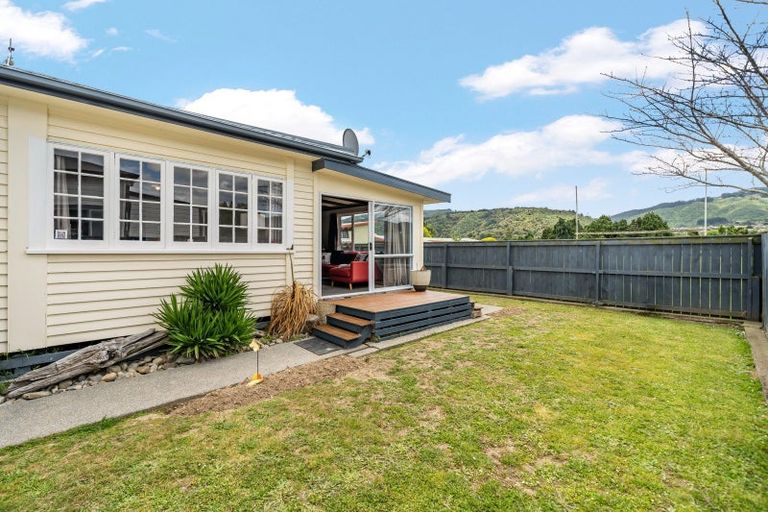 Photo of property in 579d Fergusson Drive, Trentham, Upper Hutt, 5018